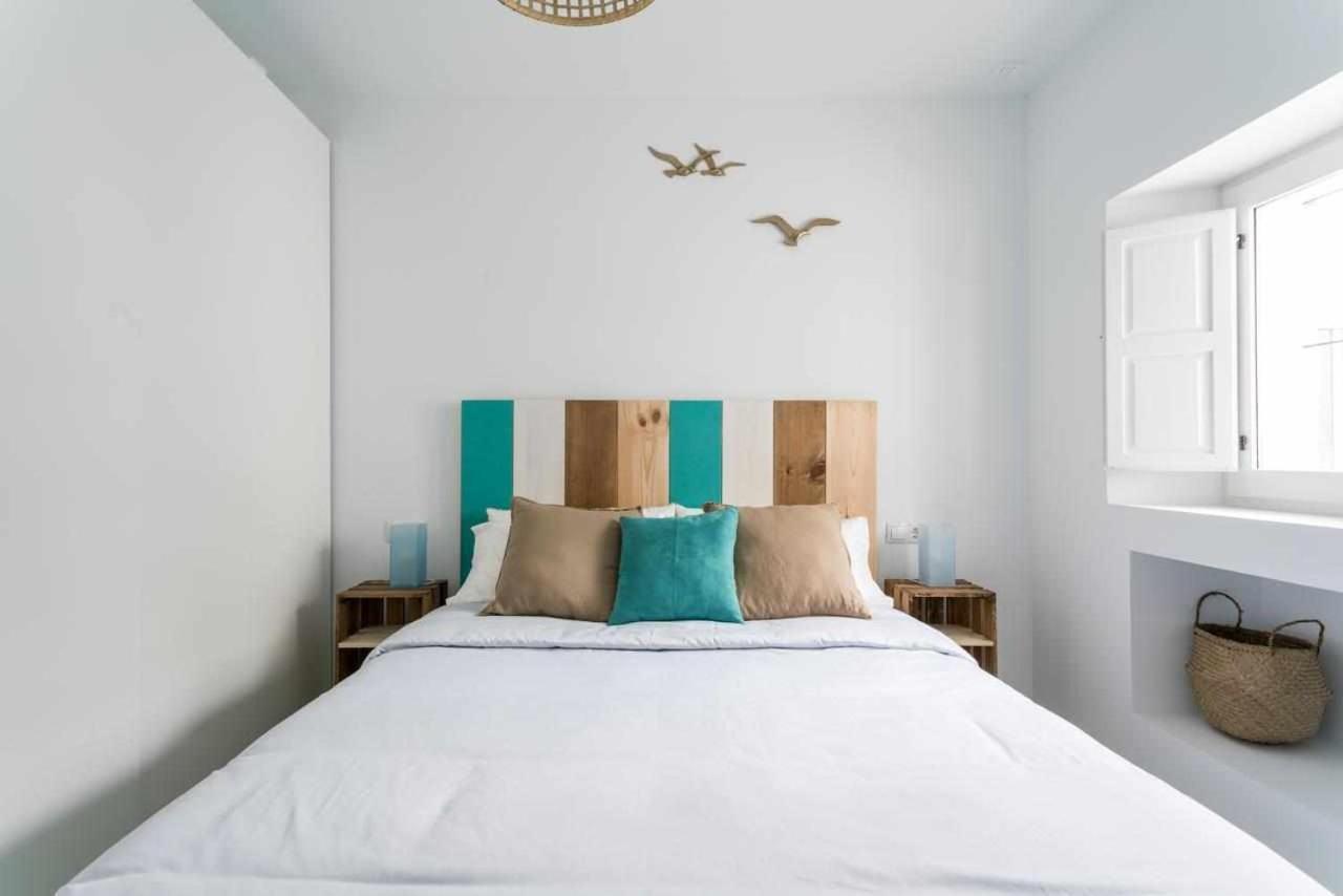 Apartamento Fantástico ático en el casco antiguo junta a la playa Cádiz Exterior foto
