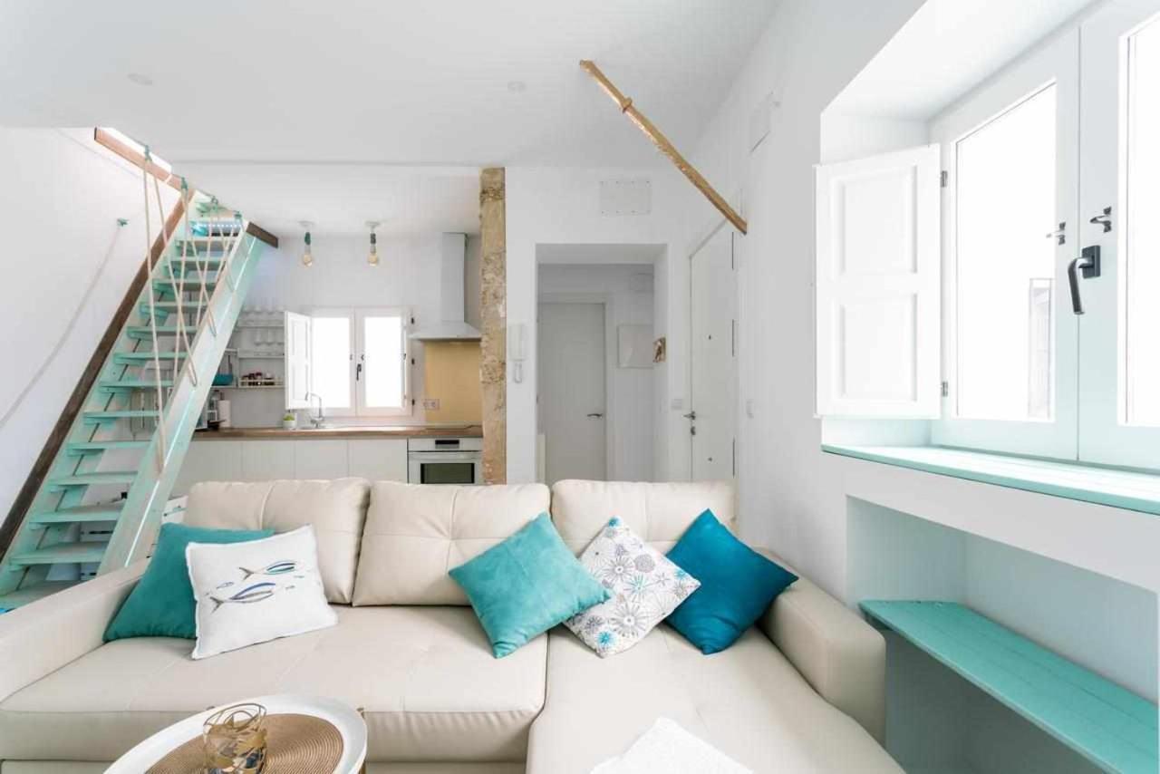 Apartamento Fantástico ático en el casco antiguo junta a la playa Cádiz Exterior foto